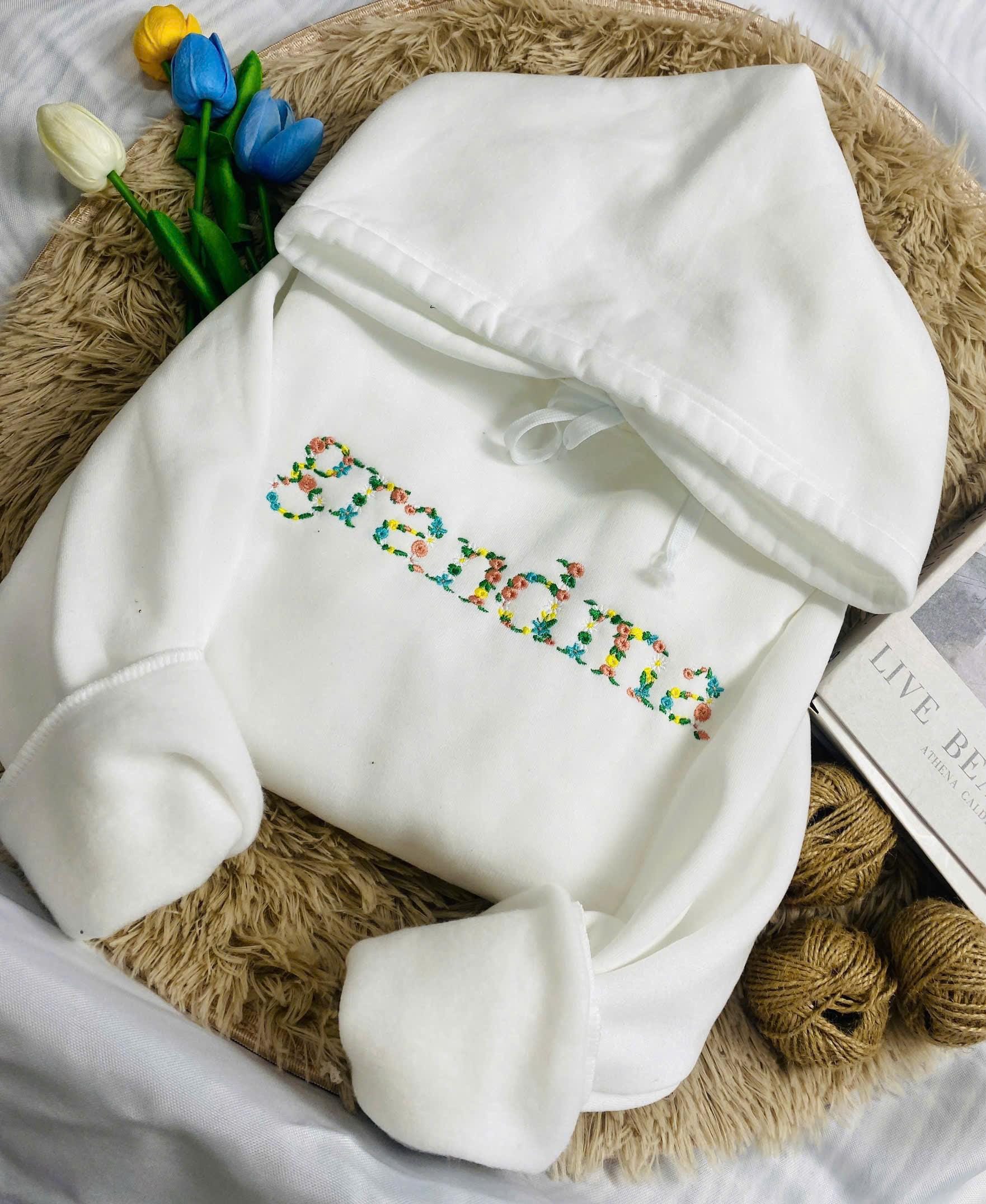 Floral Grandma Embroidered Hoodie β Gift for Grandma, Custom Flower Text Shirt, Nana Sweatshirt, Mother's Day Tee, Granny Present Floral Grandma Embroidered Hoodie β Gift for Grandma, Custom Flower Text Shirt, Nana Sweatshirt, Mother's Day Tee, Granny Present